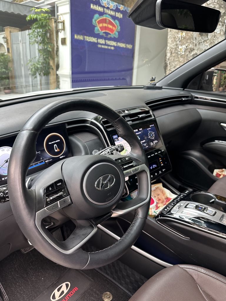 Hyundai Tucson 2023 1.6 AT Turbo - 18000 km. Mua bán Ô tô tại Quận Nam Từ Liêm Hà Nội được đăng bởi Nguyễn Mạnh hình 15