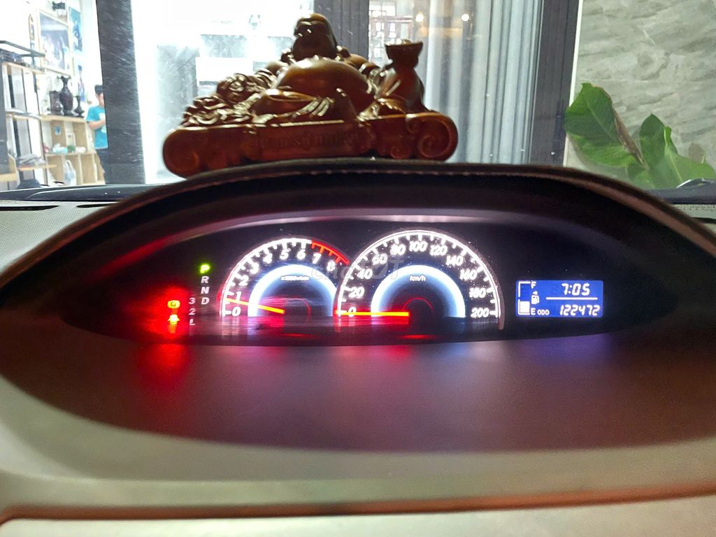 Toyota Vios G 2011 số tự động màu bạc. Mua bán Ô tô tại Quận Cẩm Lệ Đà Nẵng được đăng bởi Nguyễn Đức Trưởng hình 4