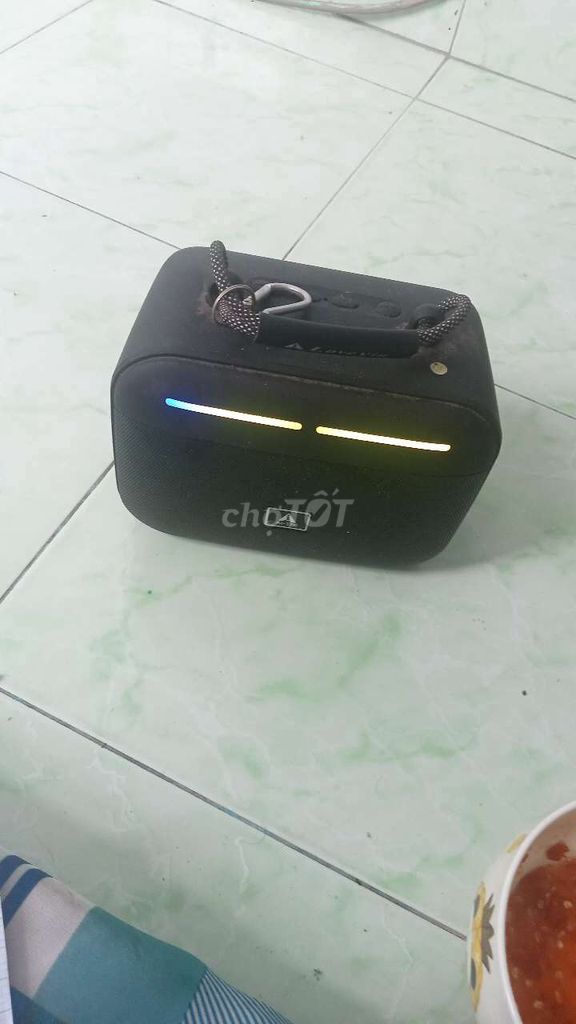 Loa Bluetooth Đen Đã sử dụng. Mua bán Tivi, Âm thanh tại Huyện Hóc Môn Tp Hồ Chí Minh được đăng bởi Nguyễn Thanh Tam hình 1