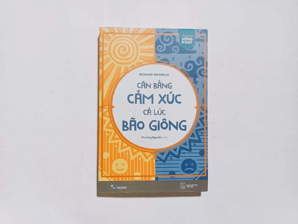 Sách Cân Bằng Cảm Xúc Cả Lúc Bão Giông. Mua bán Sách tại Quận Thanh Khê Đà Nẵng được đăng bởi Kim Long Book hình 1
