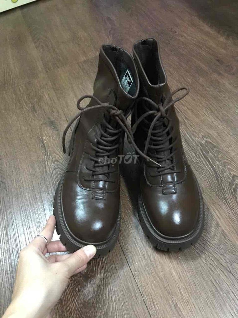 bốt unisex size 38 kiểu chiến binh hiệu trung