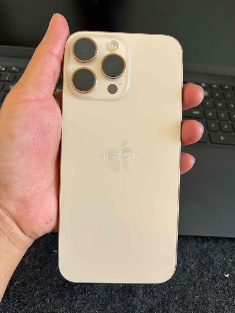 iPhone 16 Pro Max 256GB Vàng - Đã sử dụng. Mua bán Điện thoại tại Thành phố Kon Tum Kon Tum được đăng bởi Nguyễn Ngọc Huy hình 1