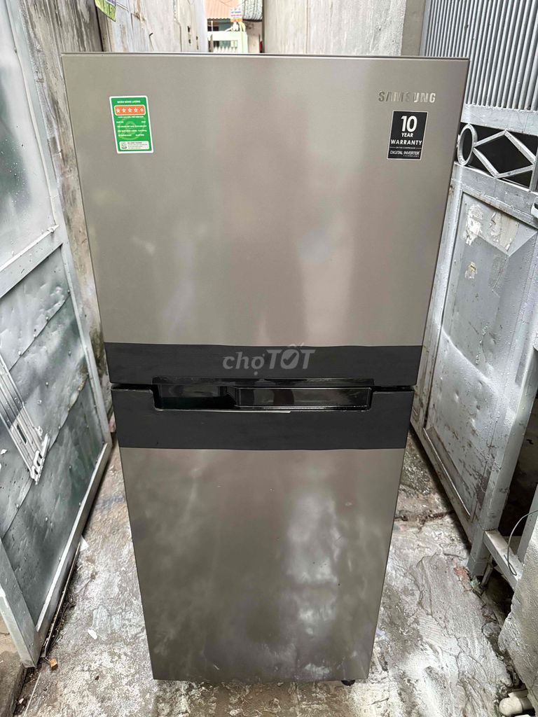 Tủ lạnh Samsung 210L Inverter Xám cũ. Mua bán Tủ lạnh tại Quận Hoàng Mai Hà Nội được đăng bởi Tổng Kho Máy Giặt Hà Nội hình 1