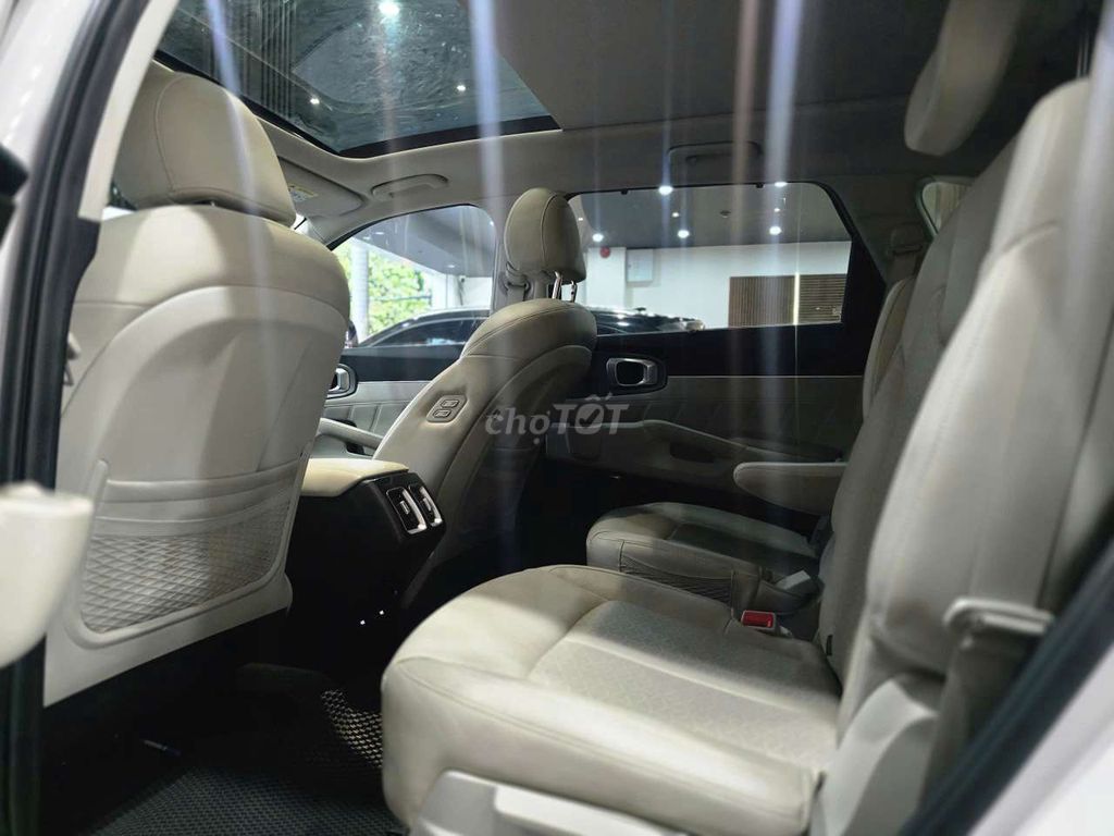 Kia Sorento 2020 Signature 2.2D dầu,AWD,màu trắng. Mua bán Ô tô tại Quận Bình Tân Tp Hồ Chí Minh được đăng bởi Son Do hình 13