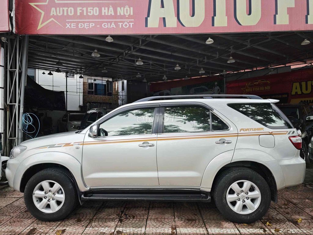 Toyota Fortuner 2009 2.5G - 25000 km. Mua bán Ô tô tại Quận Long Biên Hà Nội được đăng bởi Nguyễn Văn Tuấn hình 4