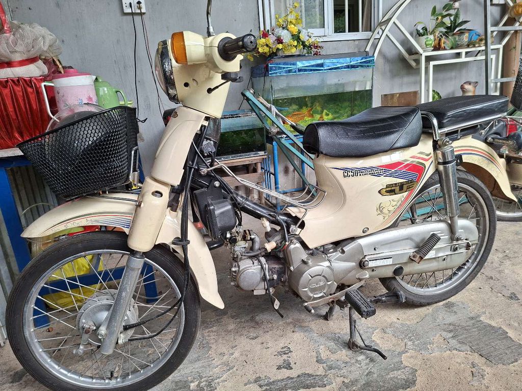 Honda Cub 50 2016 Vàng 17890km. Mua bán Xe máy tại Huyện Dầu Tiếng Bình Dương được đăng bởi Nguyễn Võ Hùng Phong hình 3