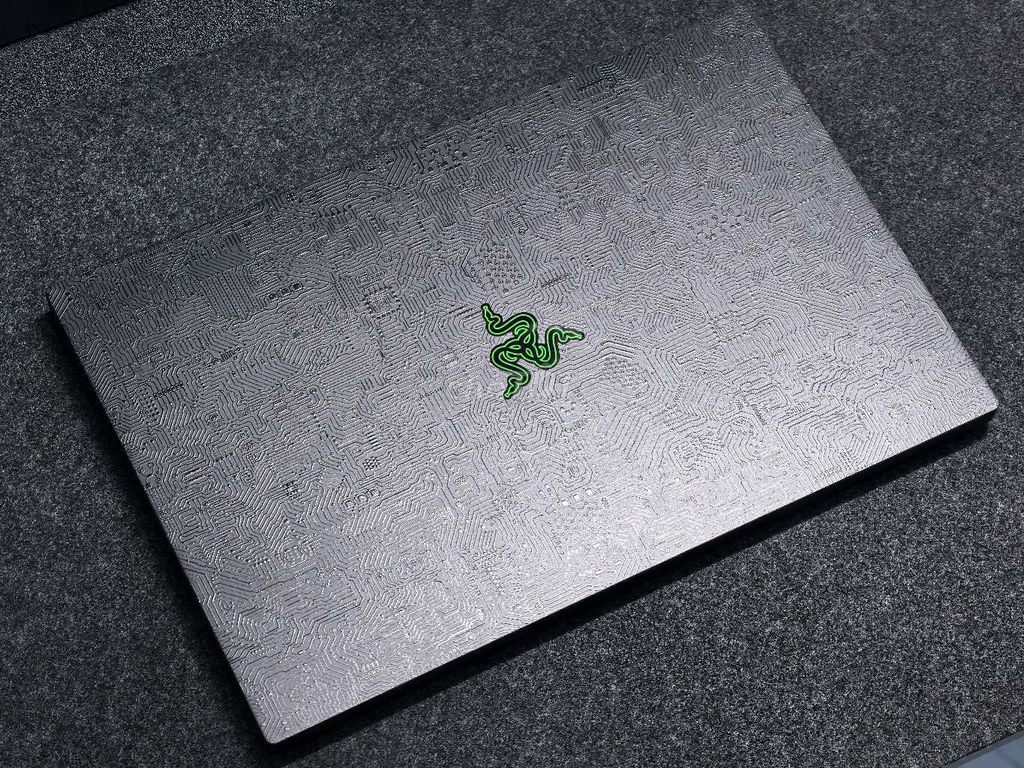 Razer Blade Pro 17 i7-10875H 17 inch Như mới. Mua bán Laptop tại Quận 7 Tp Hồ Chí Minh được đăng bởi Minh hình 1