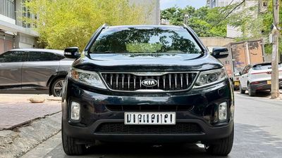 Kia Sorento 7 chỗ Đen