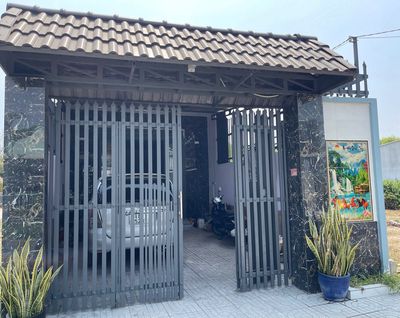 Nhà mặt tiền : Đường Bàu Sen , Phường Gò Dầu, Tây Ninh Sổ Hồng Riêng. Mua bán nhà ở tại Huyện Gò Dầu Tây Ninh được đăng bởi TNguyen