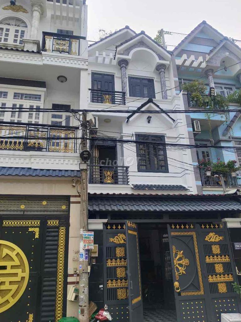 Cần tiền bán gấp nhà đẹp hẻm to Bình Hưng Hòa B. Bình Tân