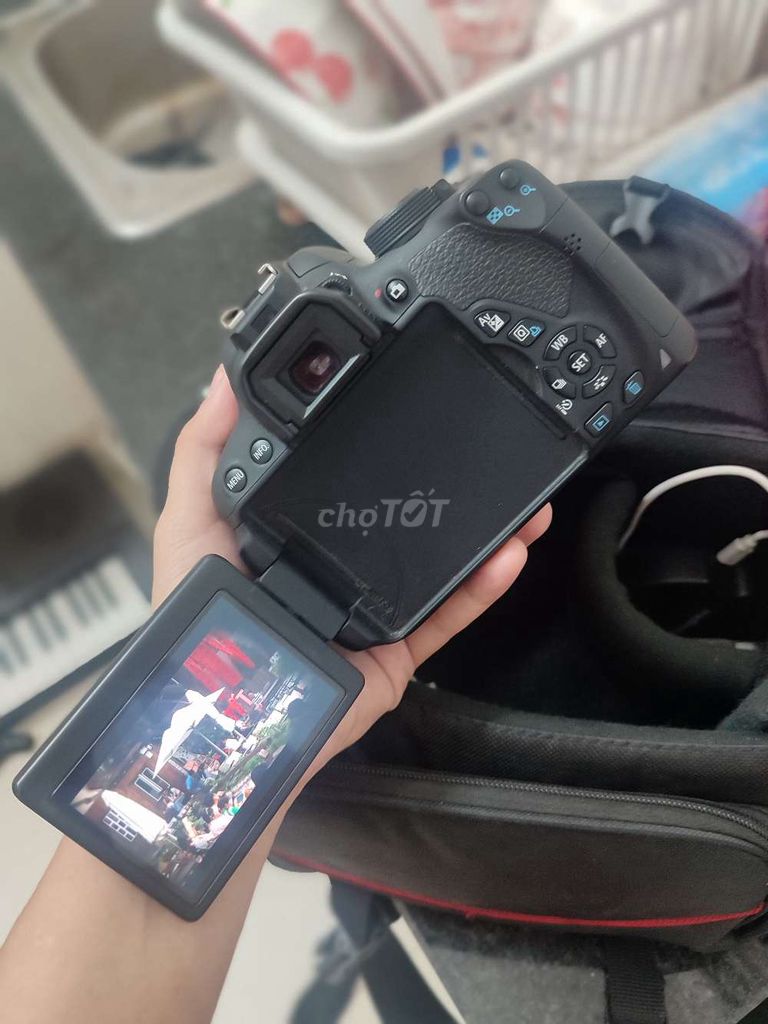Máy ảnh Canon 700d. Mua bán Máy ảnh, Máy quay tại Quận Tân Phú Tp Hồ Chí Minh được đăng bởi ShinShin hình 1