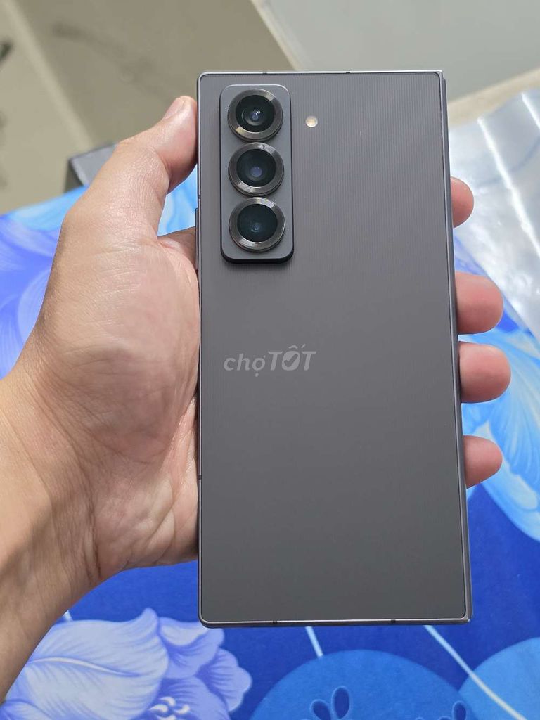 Samsung Galaxy Z Fold SE 512GB Đen. Mua bán Điện thoại tại Quận Tân Bình Tp Hồ Chí Minh được đăng bởi Nguyễn Ngọc Thái hình 1