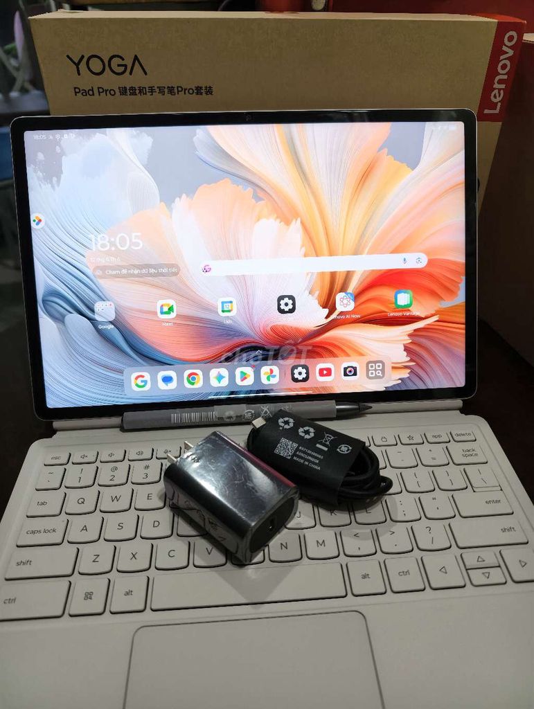 Lenovo Yoga Pad Pro Snap 8 Gen 3 12GB/256GB Bạc. Mua bán Máy tính bảng tại Quận Đống Đa Hà Nội được đăng bởi Dang  hình 1