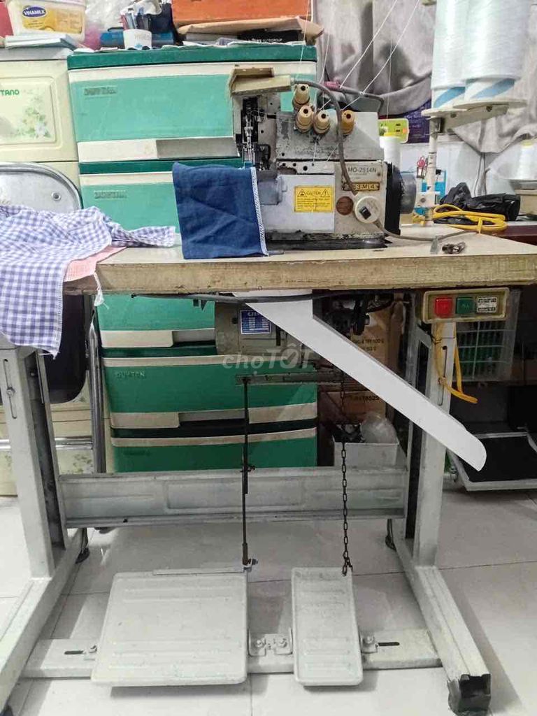 Máy vắt sổ JUKI 2 kim 4 chỉ. Mua bán Đồ chuyên dụng, Giống nuôi trồng tại Quận Tân Phú Tp Hồ Chí Minh được đăng bởi  Phi hình 1