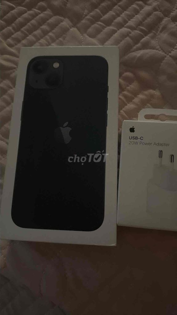 iPhone 13 128GB Đen Mới nguyên seal. Mua bán Điện thoại tại Quận Cầu Giấy Hà Nội được đăng bởi Nguyễn Hoàng Bảo Nhi hình 1