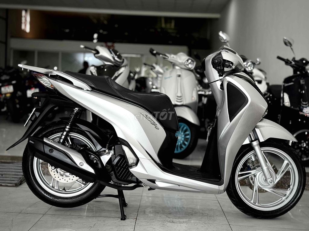 SH125i 2018 ABS Lướt chính chủ ký ( Hỗ trợ GÓP ) 🔥. Mua bán Xe máy tại Thị xã Phú Mỹ Bà Rịa - Vũng Tàu được đăng bởi Cửa Hàng Xe Máy Phú Mỹ hình 3