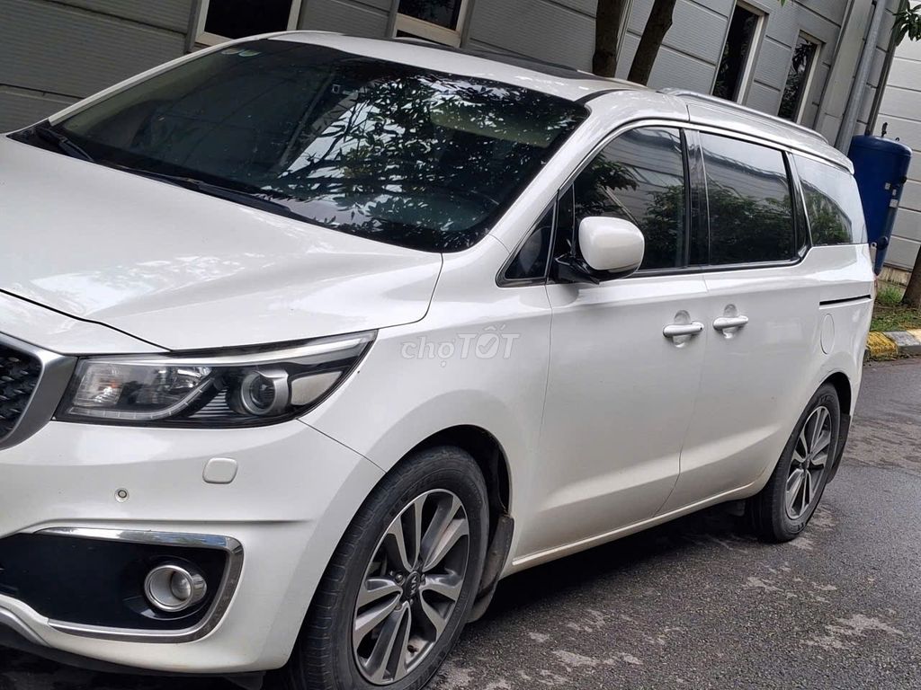 Kia Sedona 2017 - 667562 km. Mua bán Ô tô tại Huyện Phú Bình Thái Nguyên được đăng bởi Lê Thảo hình 1