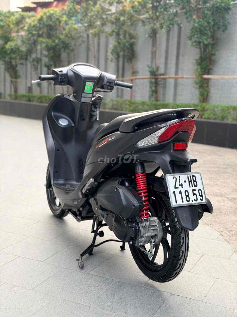 Kymco Candy Hermosa 2021 Xám. Mua bán Xe máy tại Quận Cầu Giấy Hà Nội được đăng bởi Anh Khoa hình 2