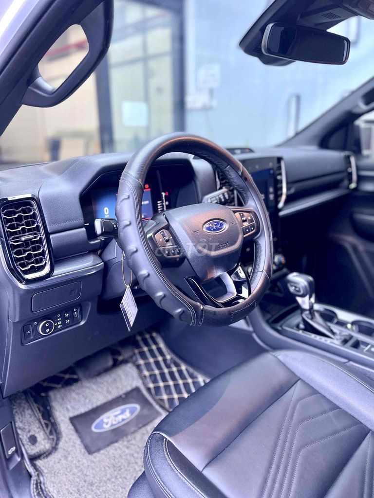 Ford Everest 2022 Titanium 4x2 23666 km. Mua bán Ô tô tại Thành phố Bảo Lộc Lâm Đồng được đăng bởi SƠN AUTO hình 16