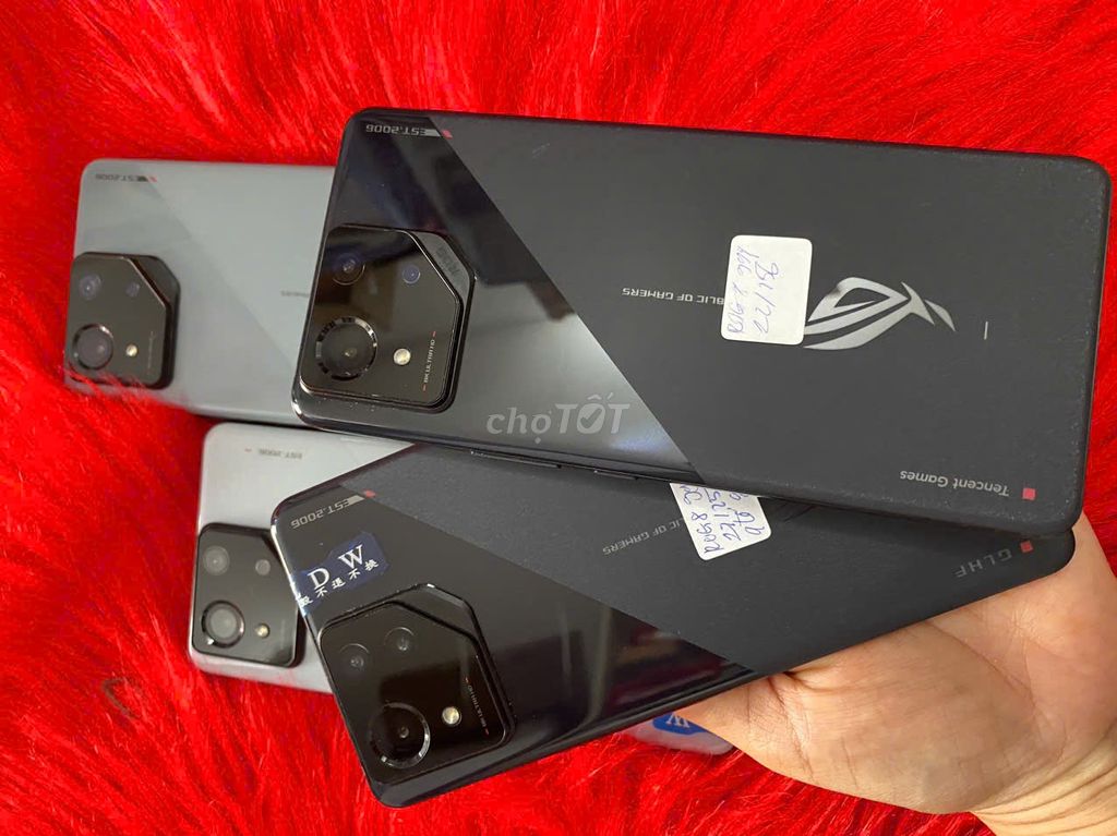 ROG PHONE 8 UPROM 256GB Đen. Mua bán Điện thoại tại Quận Tân Bình Tp Hồ Chí Minh được đăng bởi LUCKY PHONE VN hình 1