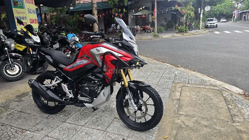 Honda CB150X 2024 Красный, Черный, Серебристый