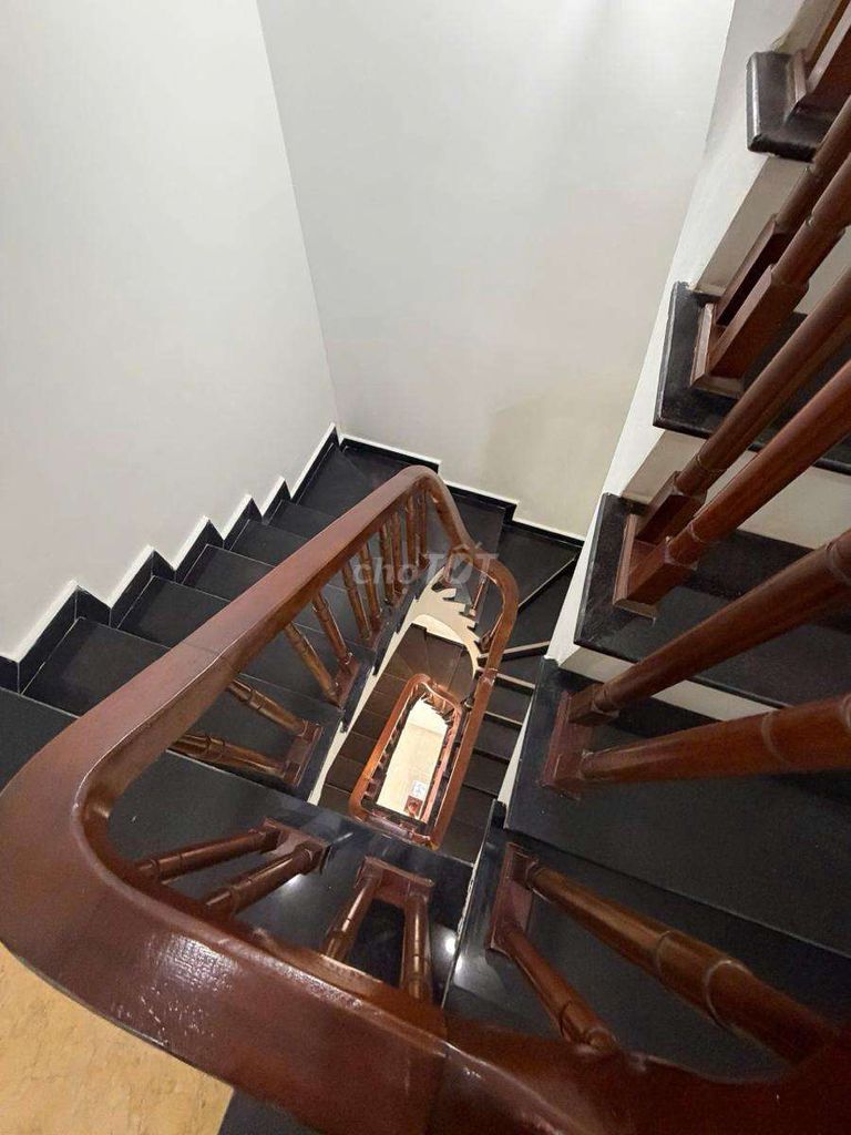 Дом 32м2, 5 этажей, Нгай Кау, Ан Кхань, Ханой