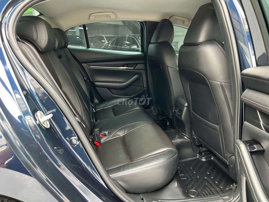 MAZDA 3 bản 1.5L. Mua bán Ô tô tại Thành phố Thủ Đức Tp Hồ Chí Minh được đăng bởi Ms Hiệp  hình 12