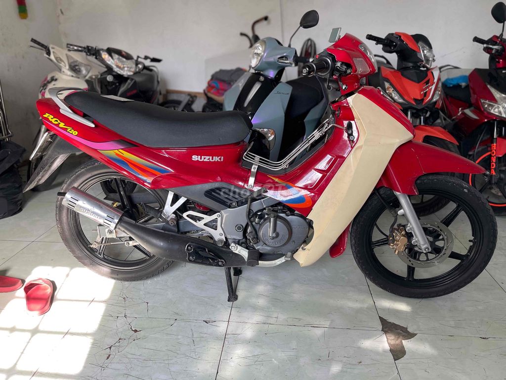 Suzuki RGV 120 Đỏ kem Côn tay. Mua bán Xe máy tại Thành phố Ngã Bảy Hậu Giang được đăng bởi Xe Máy Minh Hiếu Hậu Giang  hình 1