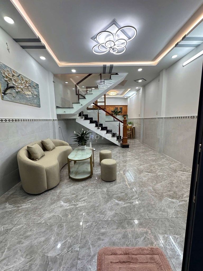Bán Nhà Lê Văn Quới, 40m2, 4x10m, 2 Tầng, 2 PN, HXH, Giá chỉ 4 tỷ xíu