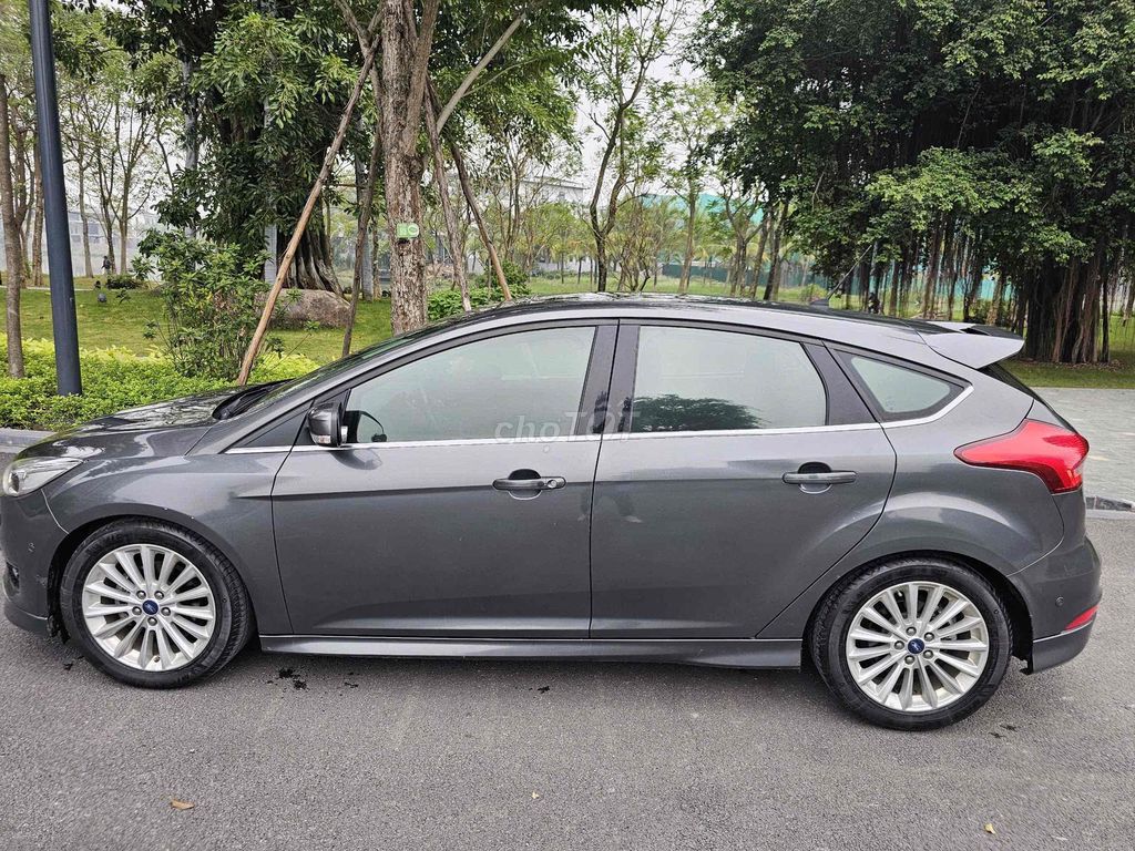 Ford Focus 2016 Titanium 2.0 AT - 80000 km. Mua bán Ô tô tại Quận Cầu Giấy Hà Nội được đăng bởi Duy Lê hình 3