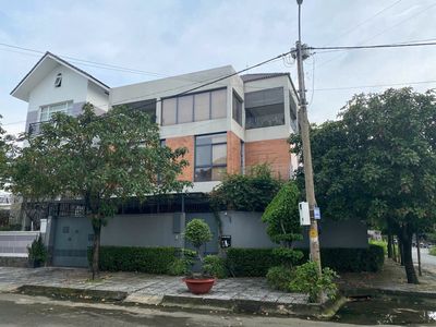 Аренда · 5 комн. · 285 м² · Quận 12, ул. Đường Hà Huy Giáp
