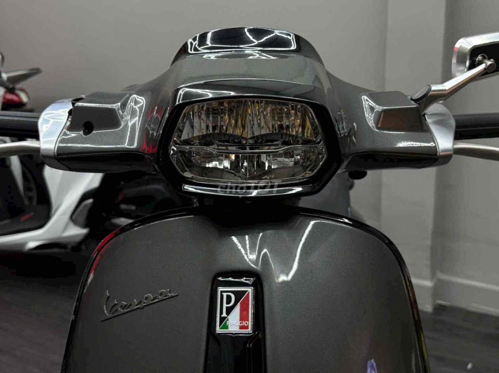 Piaggio Sprint Iget 2018 Xám Lambo