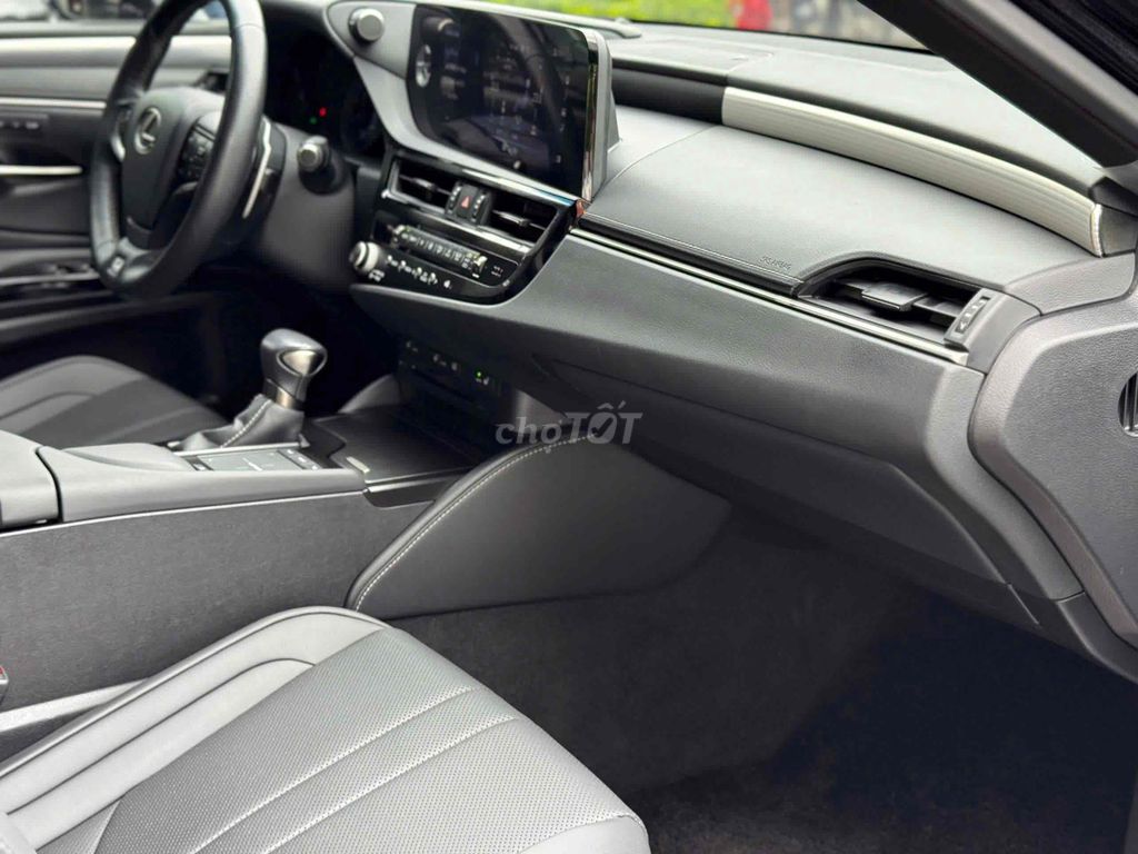 Lexus ES250 F.Sport sx 2021 nhập Nhật siêu đẹp. Mua bán Ô tô tại Quận Cầu Giấy Hà Nội được đăng bởi Cao Quý hình 12