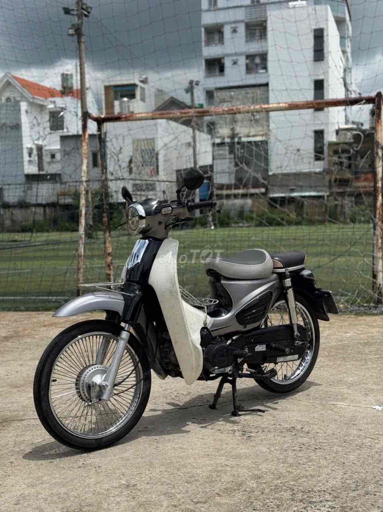 Honda Cub 50 20.000 км серо-бело-чёрный