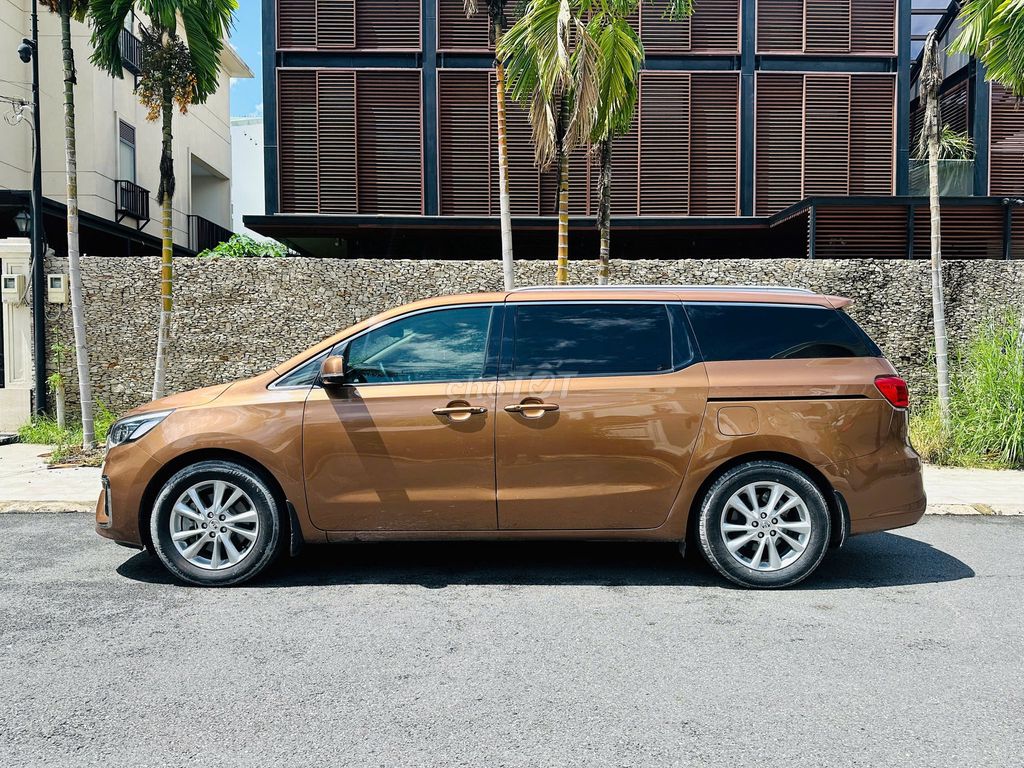 KIA Sedona Full 2021 Песочный Автомат 79.000 км