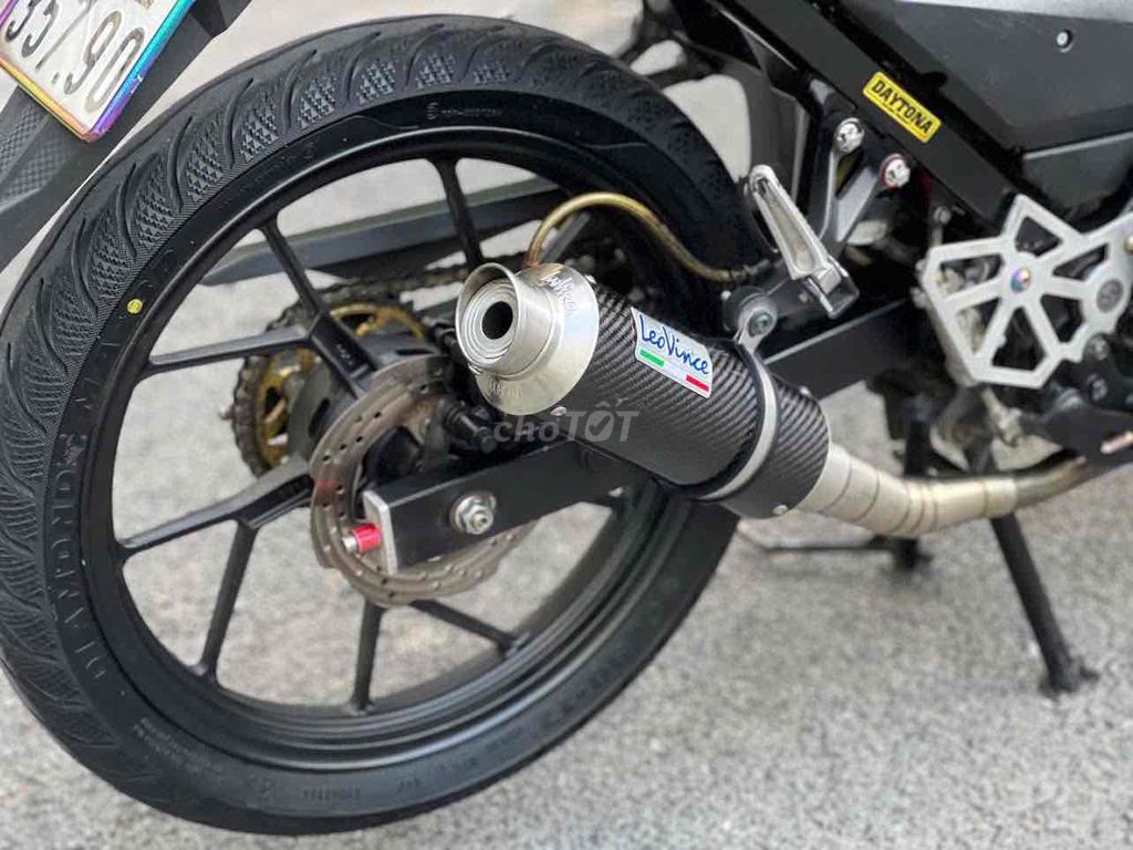 Suzuki Satria 150 Fi 2019 Vàng đen. Mua bán Xe máy tại Quận 11 Tp Hồ Chí Minh được đăng bởi Hưng Từ hình 11