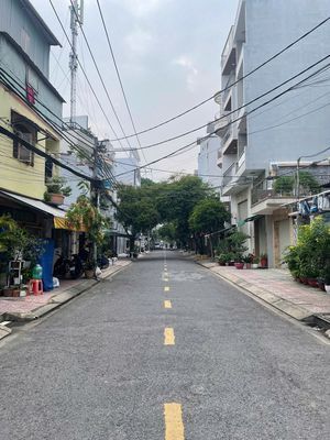 Townhouse 62 m² · 3 bed · Đường Tùng Thiện Vương