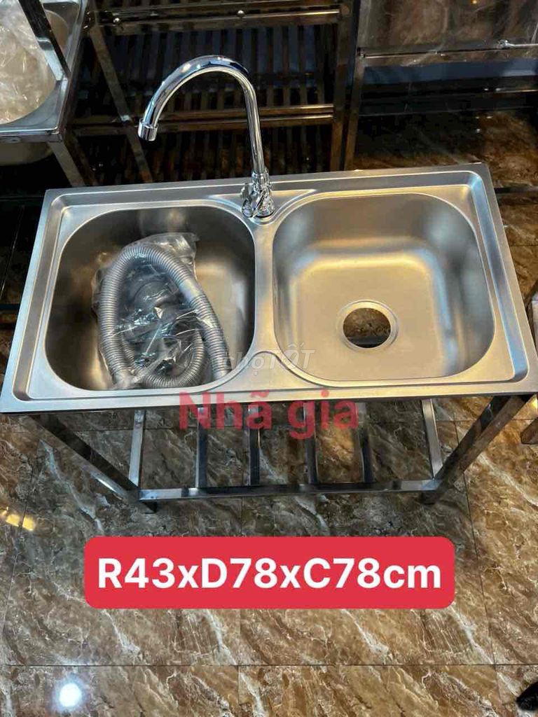 THANH LÝ BỒN RỬA CHÉN 2 NGĂN+ vòi nhựa rửa chén. Mua bán Dụng cụ nhà bếp tại Huyện Củ Chi Tp Hồ Chí Minh được đăng bởi  INOX NHÃ GIA 218 hình 1
