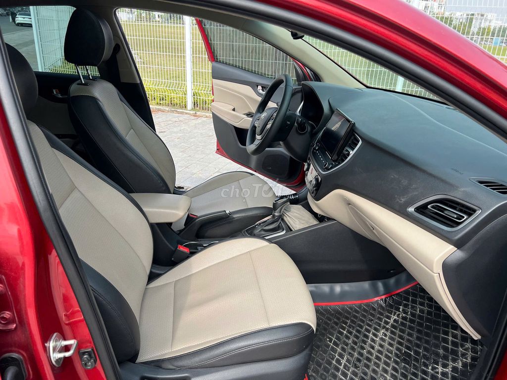 Hyundai Accent ATH 2022 màu đỏ. Mua bán Ô tô tại Quận Thanh Xuân Hà Nội được đăng bởi Thanh Biz Nguyễn Thái Auto hình 12