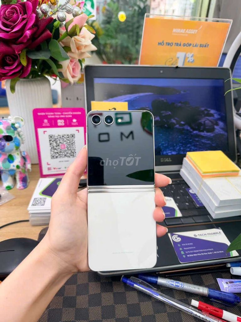 Samsung Galaxy Z Flip 5 256GB Trắng. Mua bán Điện thoại tại Quận 12 Tp Hồ Chí Minh được đăng bởi Minh phương hình 1
