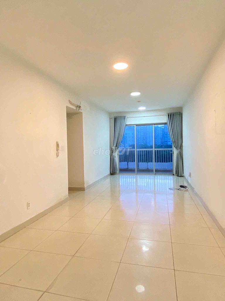 Cho thuê Ruby 2PN-2WC(68m2) NTCB, View nội khu ở ngay 10,5 tr/ tháng