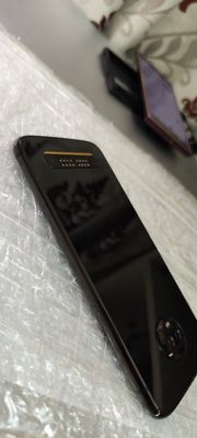 Điện thoại Motorola Z3 màu đen