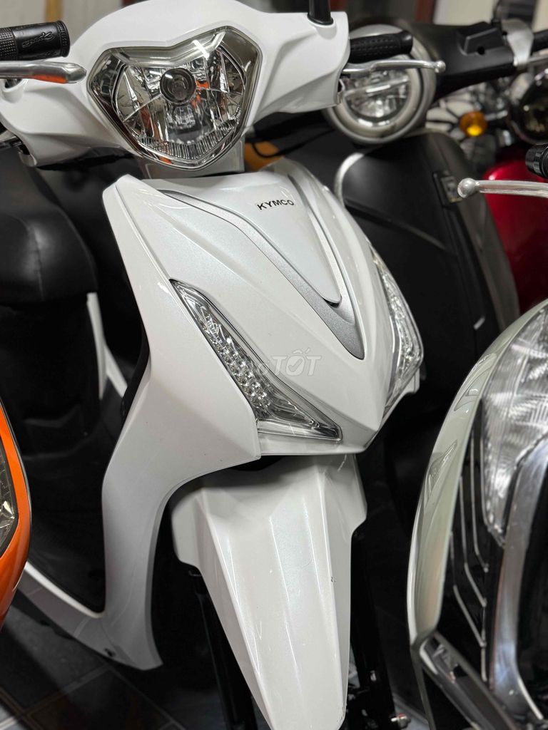 Kynco Candy hermosa 50cc đk 2022 xe đẹp zin. Mua bán Xe máy tại Quận Bình Tân Tp Hồ Chí Minh được đăng bởi Hữu Trung hình 2