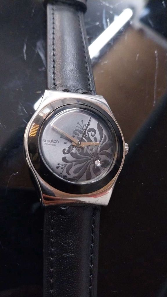 Đồng hồ swatch nữ