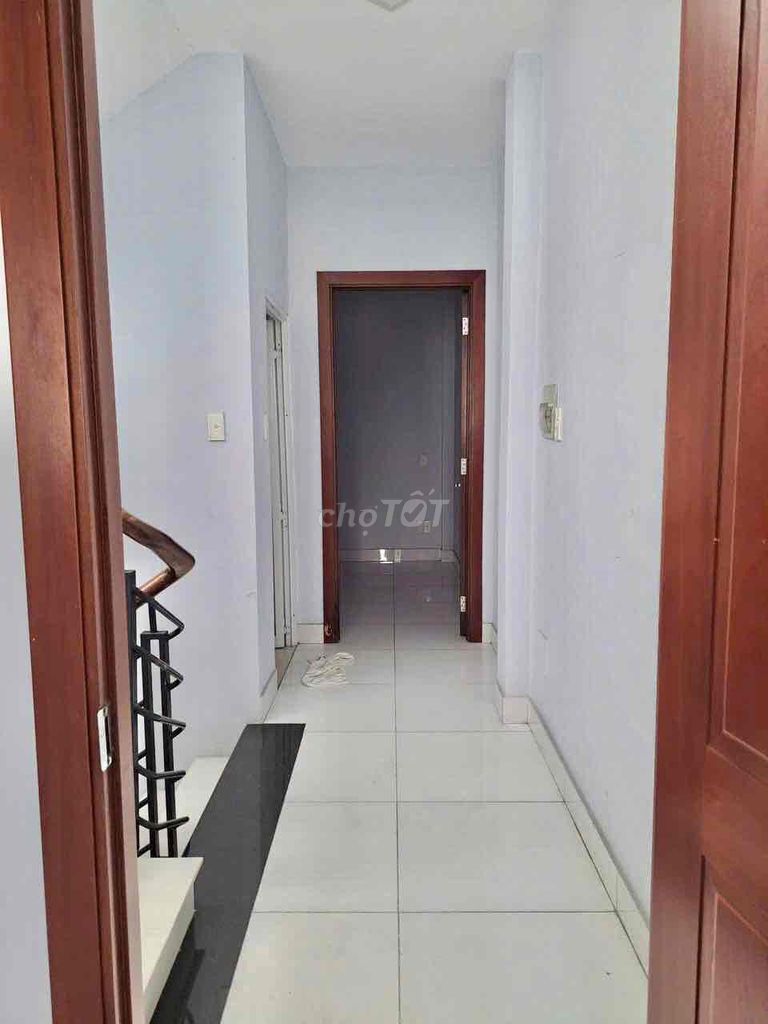Rent · 5 bd · 40 м² · Quận 7, ул. Chợ TÂN MỸ