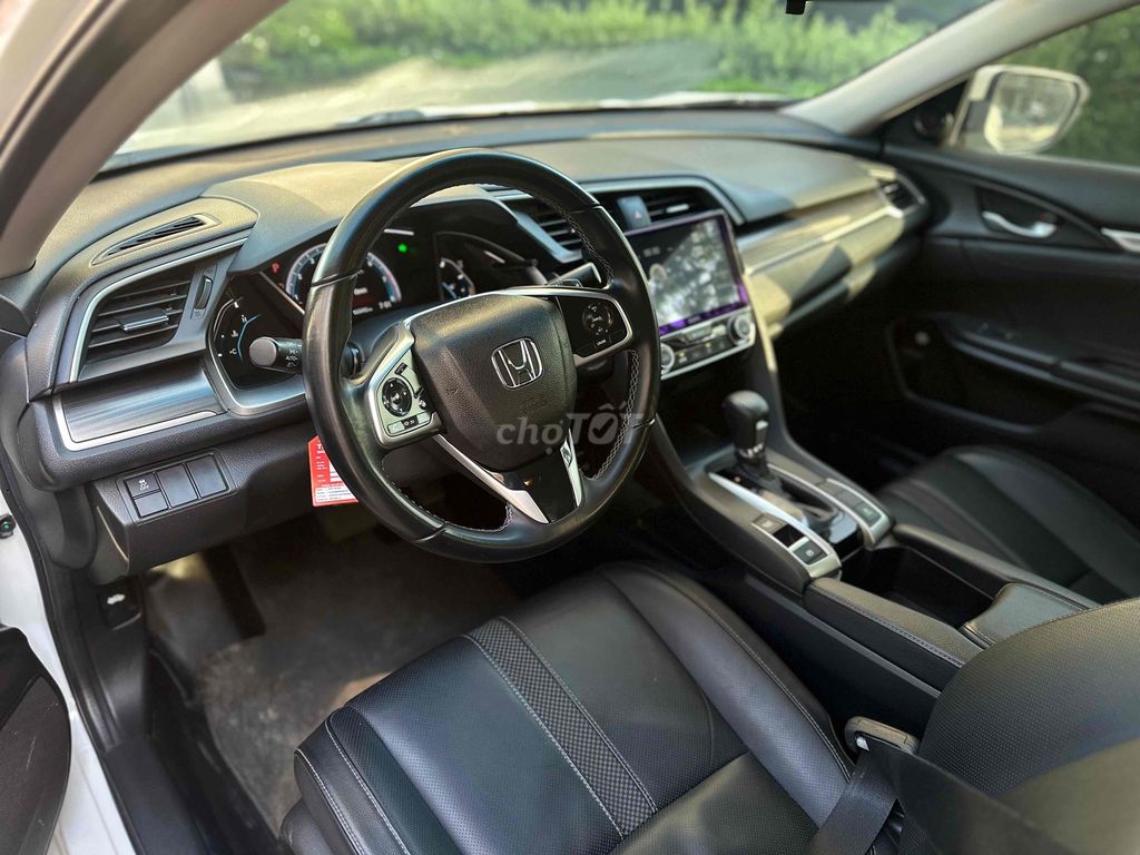 Honda Civic 2019 - 58000 km. Mua bán Ô tô tại Quận Gò Vấp Tp Hồ Chí Minh được đăng bởi nguyễn quốc trinh hình 12