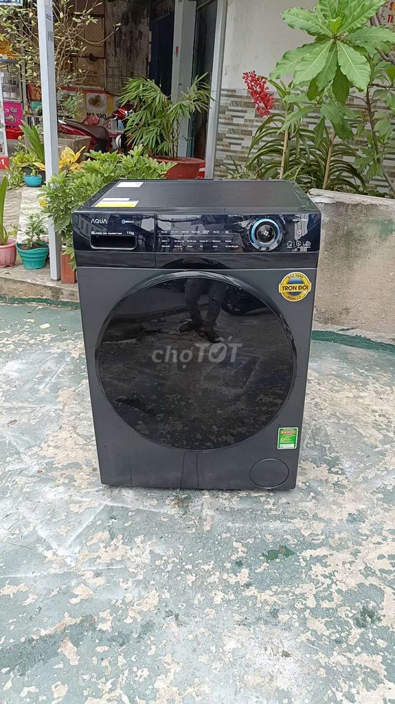 Máy giặt Aqua 11kg inverter zin êm mới 95%