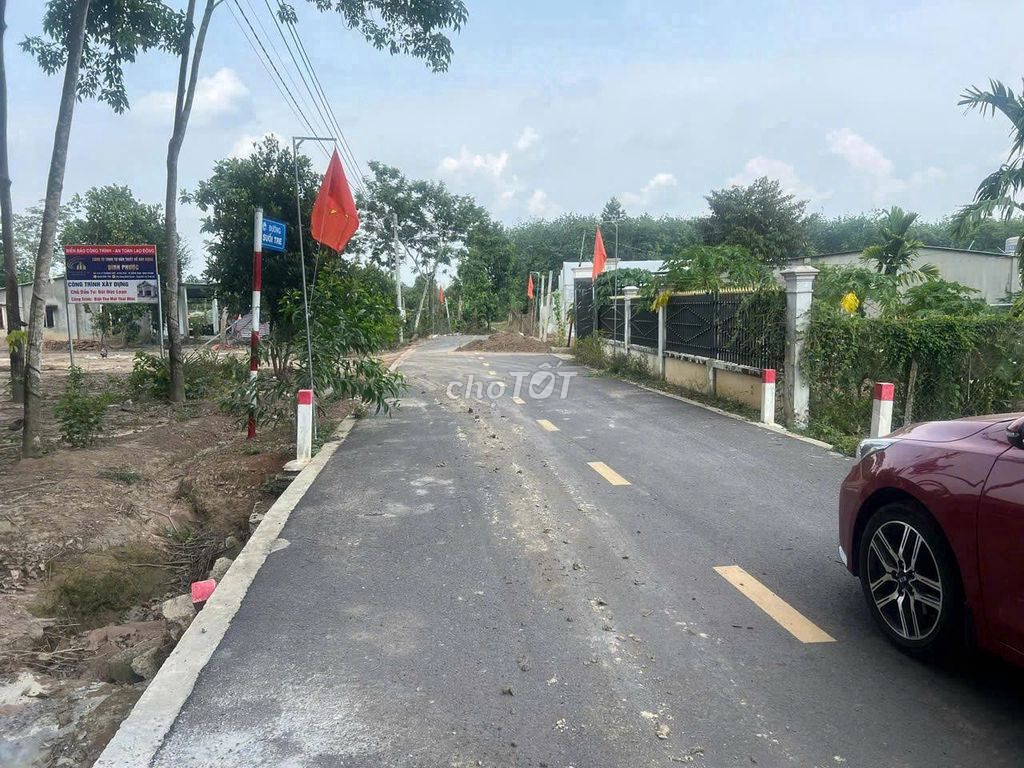 Đất thật-người thật-giá thật. 343.3m2 - có 100m2 TC, hiện hữu nhựa 8m