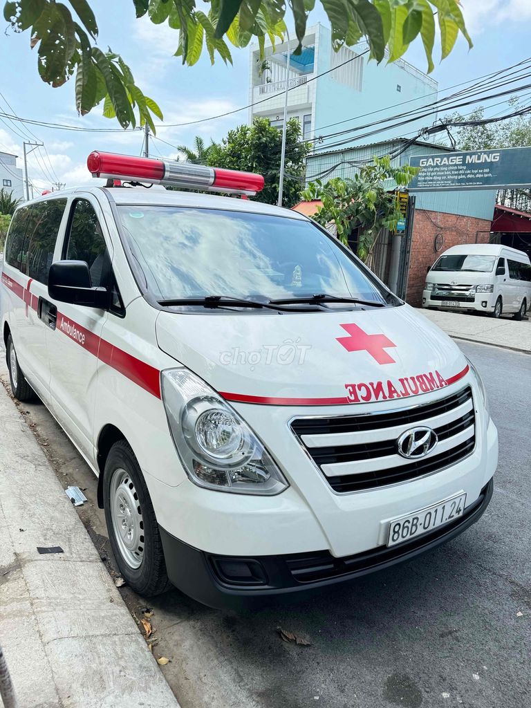 Hyundai Grand Starex 2017 2.5 MT - 155000 km