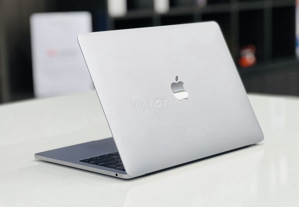 MacBook Pro 2017 - Máy Đẹp Dùng Mượt Mà Các Tác Vụ